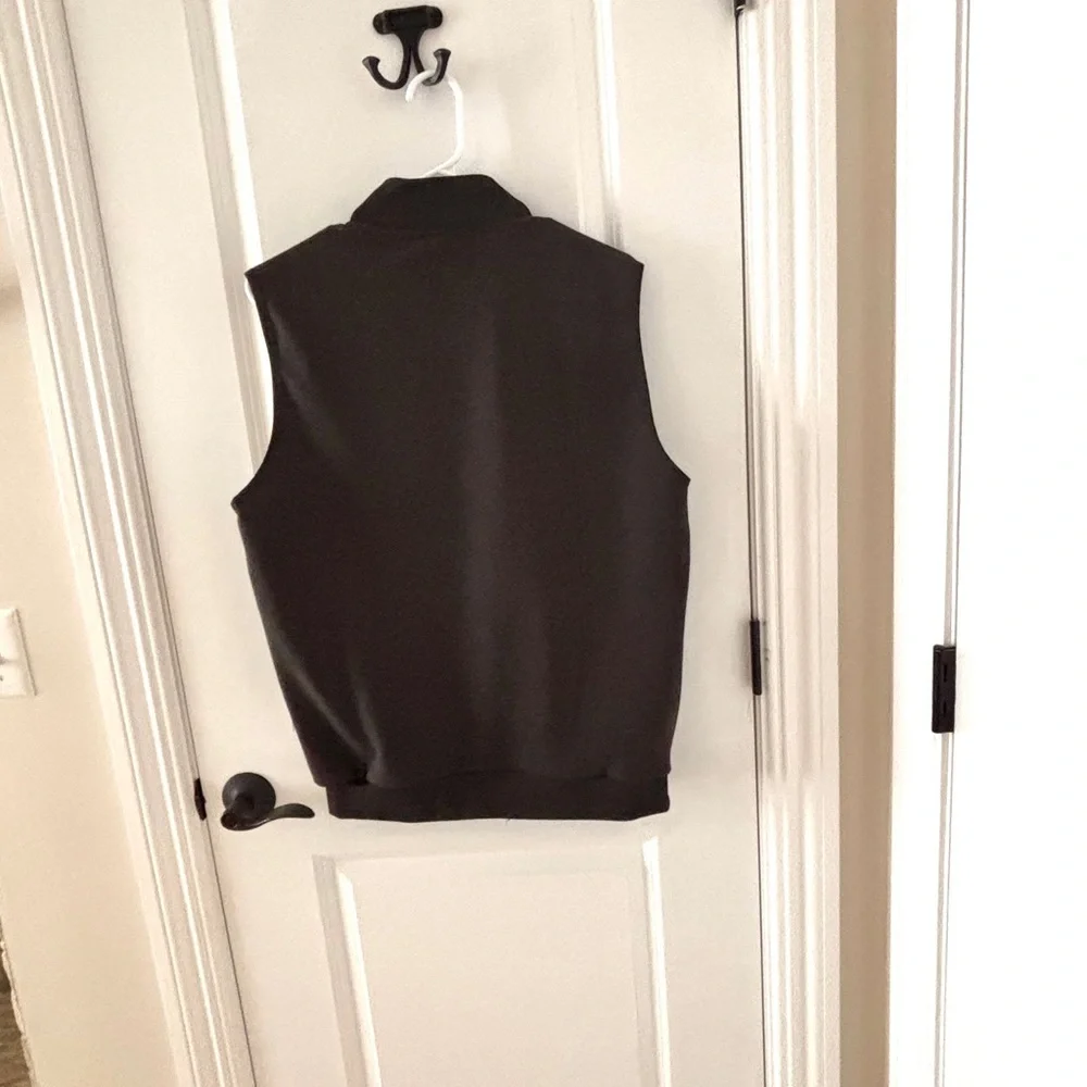 Tahari Mens Black Puffer Vest Jacket Down Alternative Zip Up Small S Like New